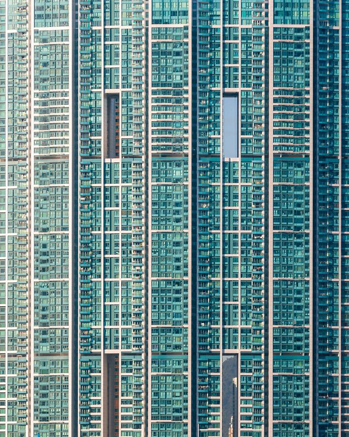 Photographer Shows Hong Kong Like Never Before