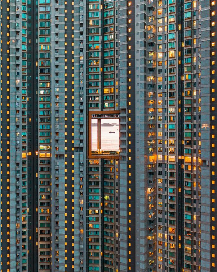 Photographer Shows Hong Kong Like Never Before