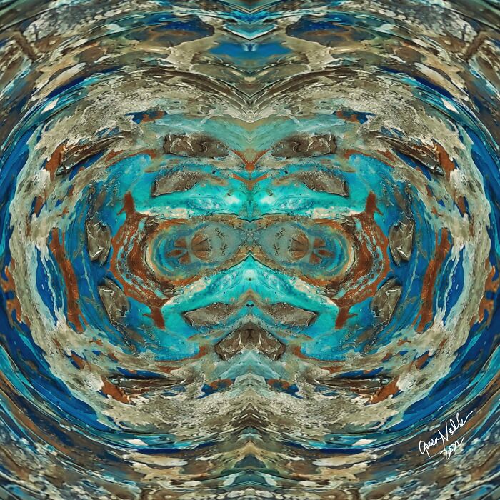 Queennoble's Psychedelic Artworks Are Mind-Blowing (28 Pics)