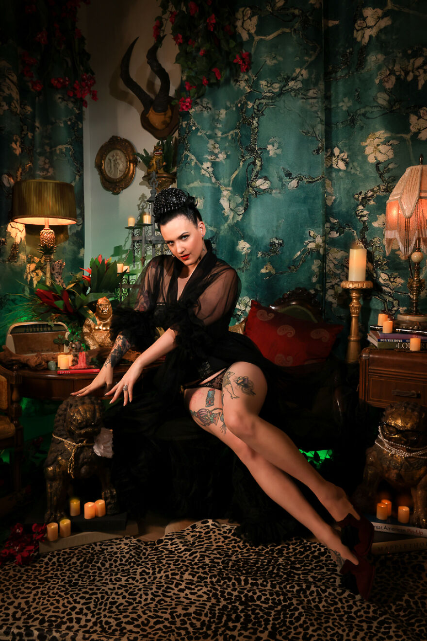 Celebrating Mom's At Victory Fotos With Pin UPS, Boudoir And Burlesque Fun!