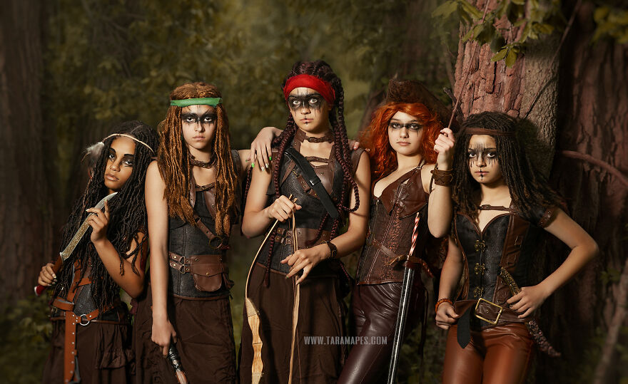 The Lost Girls (19 Pics)