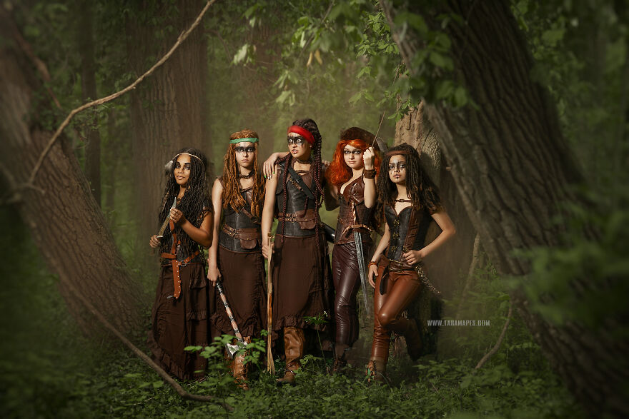 The Lost Girls (19 Pics)