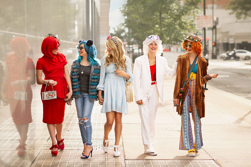 Modern Alice: I Photographed People As Alice In Wonderland Characters Hanging Out In The Modern World (23 Pics)