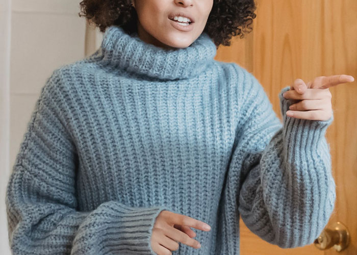 "They Both Looked At Me With Disgust": Delusional Neighbor Keyed Author's Car Over Erotic Books, So She Called The Police