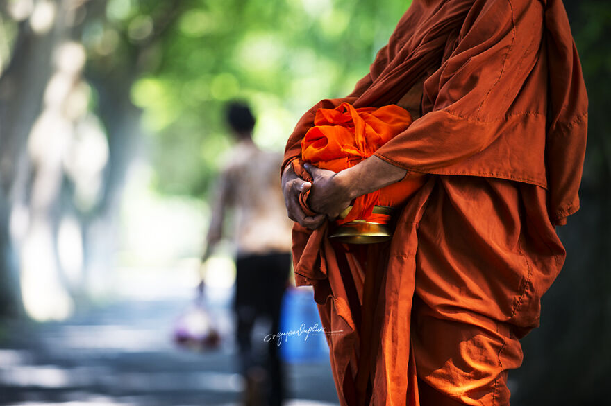The Home-Leaving For Filial Piety Towards Grandparents And Parents Is A Beauty In The Community Of Young Khmer Buddhists