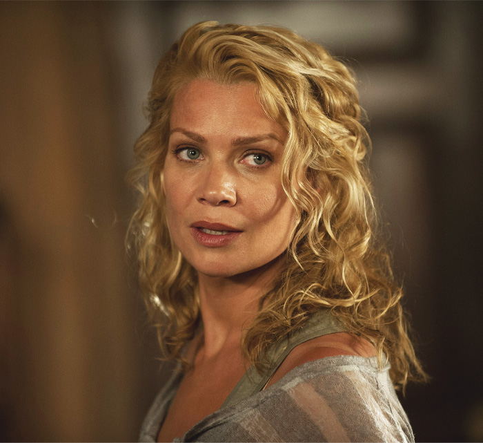 Andrea telling something