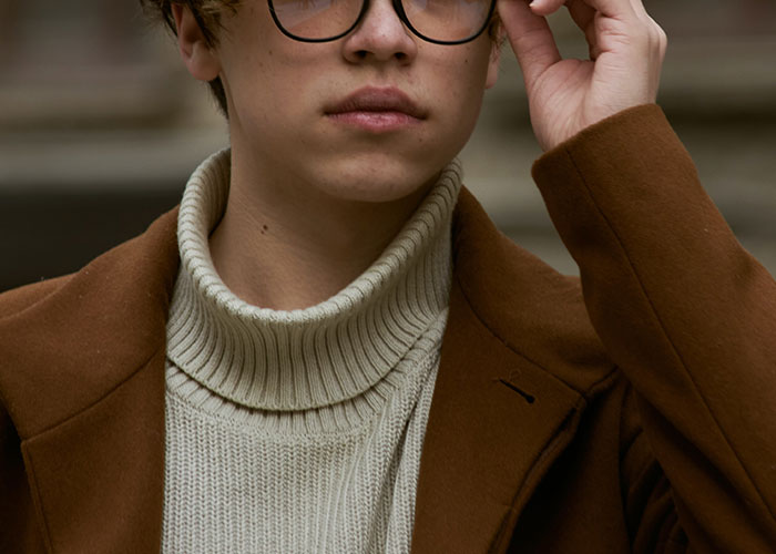 30 Times People Noticed Something Was Off About Their Friend's Significant Other And Were Proven To Be Right Later