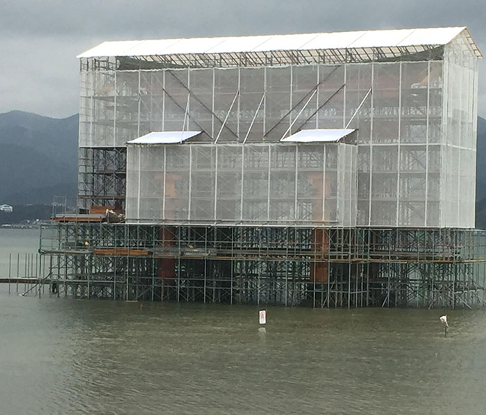 My Family Went To See The Torii Gate In Miyajima, Only To Find Out It’s Under Construction