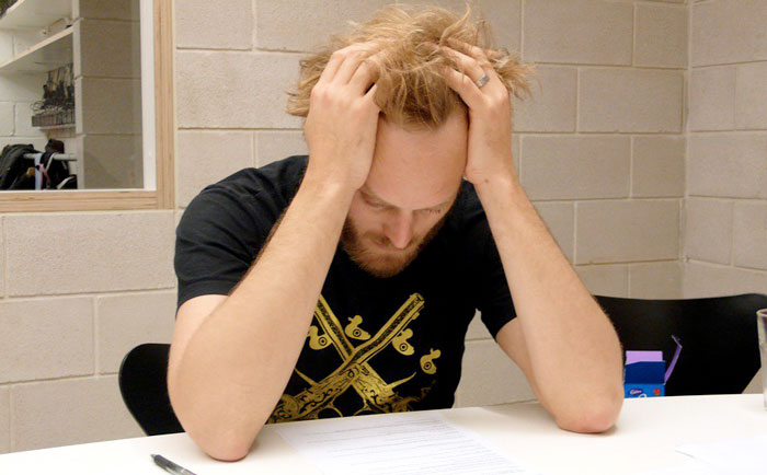 Fax Machine Glitches And Gets Employee In Trouble With Her Boss, Employee Maliciously Complies And Starts Logging Calls On Numerous Post-It Notes Instead