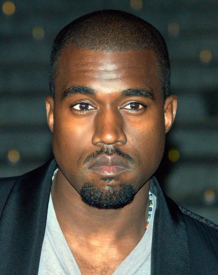 This Thread Has People Revealing The Moment They Stopped Admiring These 40 Celebrities