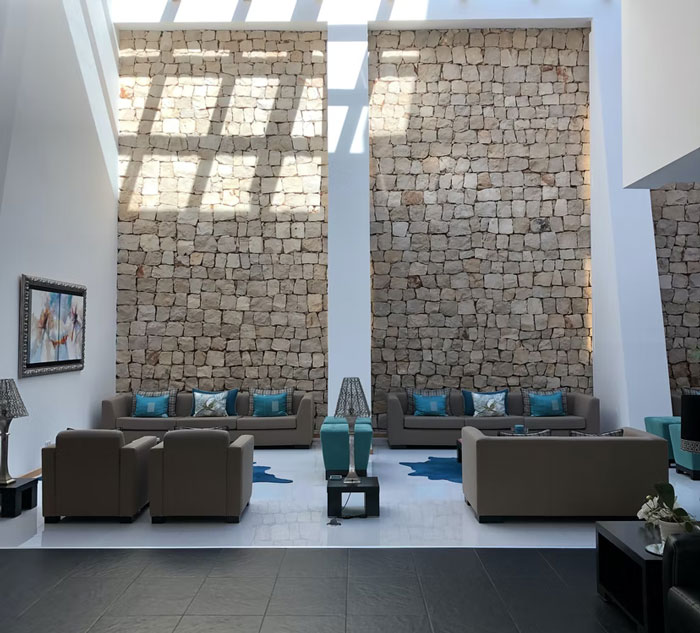 “Soy honesto con los clientes y les digo que no lo hagan”: La gente comparte 20 de las peores tendencias de diseño de interiores que todos deberían evitar