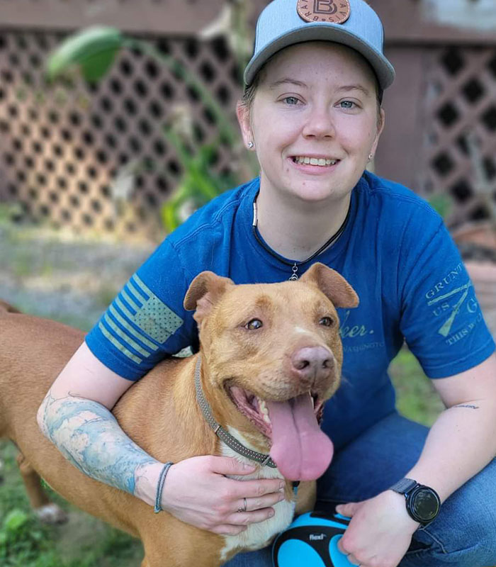 Married Couple Wake Up To Find A Mystery Dog Sleeping In Their Bed Married Couple Wake Up To Find A Mystery Dog Sleeping In Their Bed