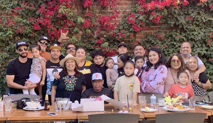 Le dije a mi padre que iba a tener un nieto antes de su foto de cumpleaños