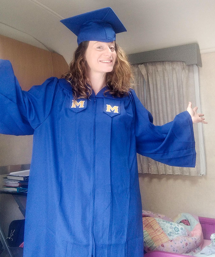 Never give up. 41 Single Mom Of 4. Graduating In May With B.S. In Radiology. Long Hard Road. 2 Hurricanes, Pandemic, Divorce And The Loss Of My Mother