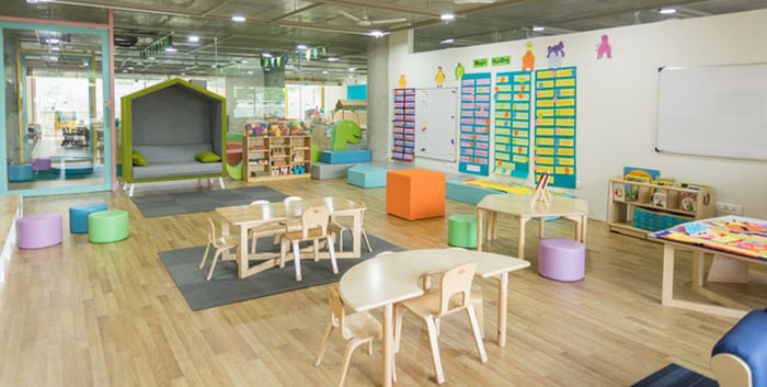 People Are Sharing 30 Things Their Teachers Did That Made Everyone Respect Them Or Had Quite The Opposite Effect