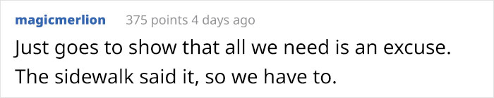 Australian Man Draws A "Hug Here" Spot Outside His House, Capturing Many Heartwarming Moments On His Security Camera