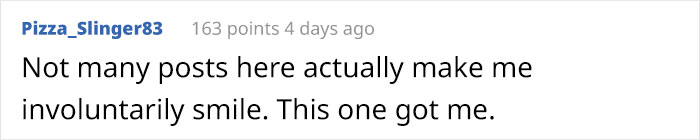 Australian Man Draws A "Hug Here" Spot Outside His House, Capturing Many Heartwarming Moments On His Security Camera