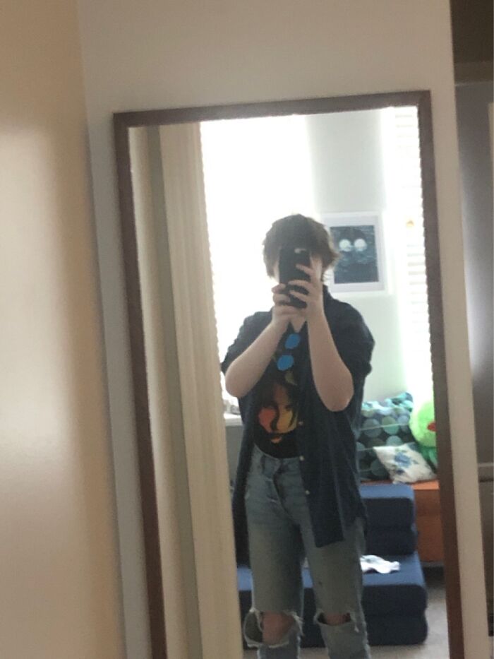 Wearing Clothes That Don’t Really Match My Assigned Gender 🤪