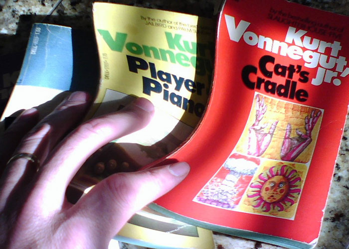 Kurt Vonnegut Sent A Letter To Students In 2006 And People Loved What He Had To Say Kurt Vonnegut Sent A Letter To Students In 2006 And People Loved What He Had To Say