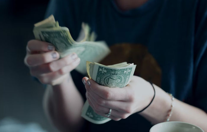 19-Year-Old Spends $300 On Rainbow Hair Because 'It's Important For Her Mental Health', Parent Demands She Pay Rent From Now On