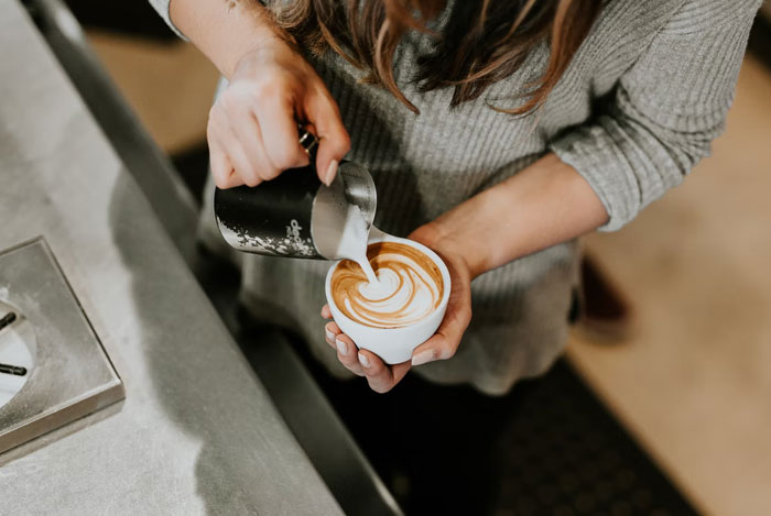 "You Cannot Say That": TikTok Woman Is Flabbergasted To Learn Job Listing Is Lying About The Actual Pay Rate, Sparks An Important Discussion Online