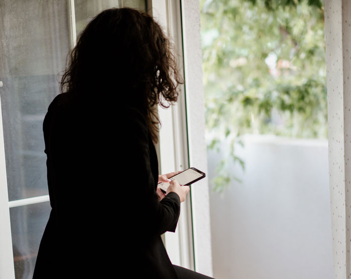 “Your Mom Is Literally Satan”: Woman Accidentally Overheard Her Teen Talking To Friends, Found Out She Was Lying About Having Abusive Parents “Your Mom Is Literally Satan”: Woman Accidentally Overheard Her Teen Talking To Friends, Found Out She Was Lying About Having Abusive Parents