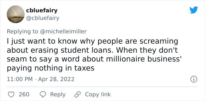 Woman Split Student Loan Payback With Her Mom, When She Passed Away She Found Out That She Owed $80K On $15K Of Debt Woman Split Student Loan Payback With Her Mom, When She Passed Away She Found Out That She Owed $80K On $15K Of Debt