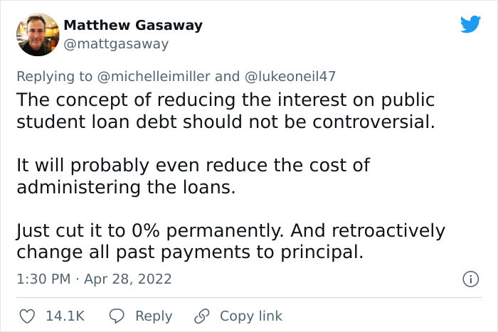 Woman Split Student Loan Payback With Her Mom, When She Passed Away She Found Out That She Owed $80K On $15K Of Debt Woman Split Student Loan Payback With Her Mom, When She Passed Away She Found Out That She Owed $80K On $15K Of Debt
