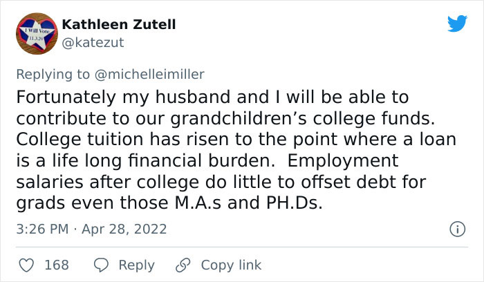 Woman Split Student Loan Payback With Her Mom, When She Passed Away She Found Out That She Owed $80K On $15K Of Debt Woman Split Student Loan Payback With Her Mom, When She Passed Away She Found Out That She Owed $80K On $15K Of Debt