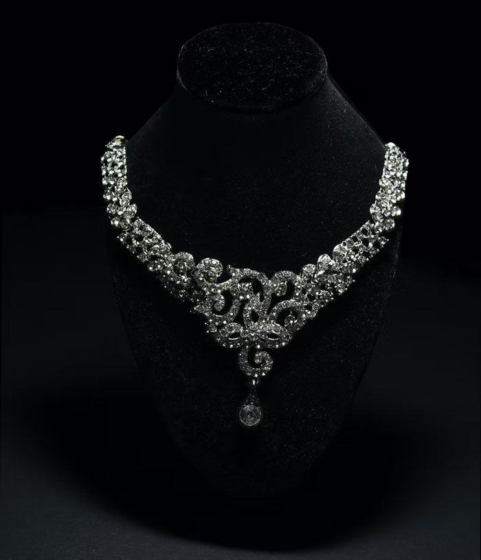 Mother-In-Law Expects To Be Treated The Same As Her Daughter, Husband Can't Take It Anymore, Family Drama Ensues