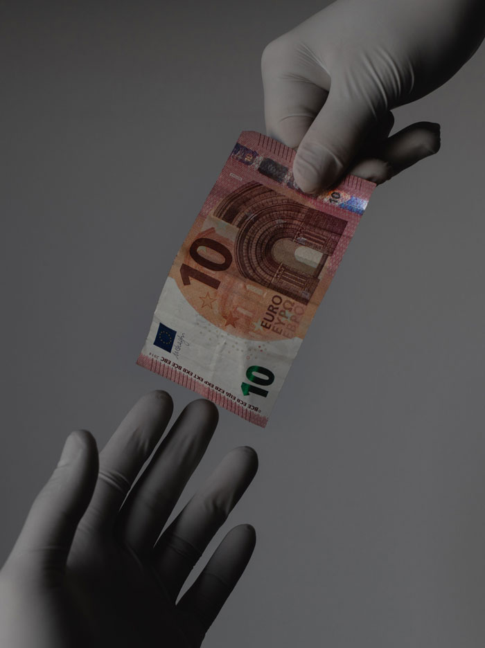 Someone Asks People Whose NDAs Have Expired “What Secret Can You Finally Reveal?” And They Delivered 30 Company Secrets