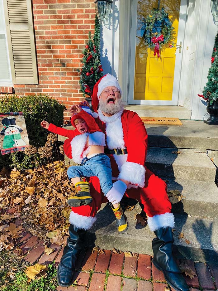 Moments After Santa Got Kicked In The Balls. Santa Had A Vasectomy Last Week. I’m Santa