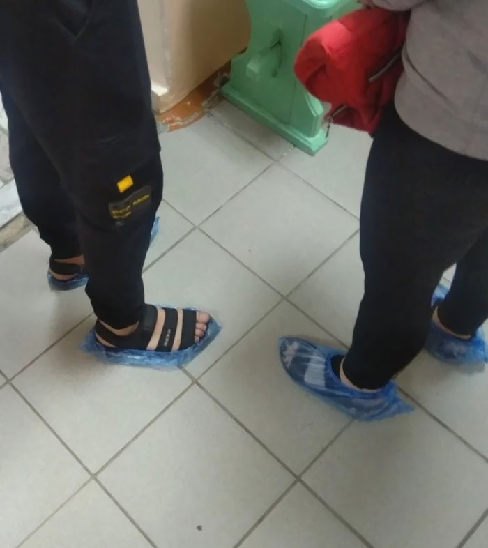 In Summer, People In The Clinic Are Divided Into 2 Types