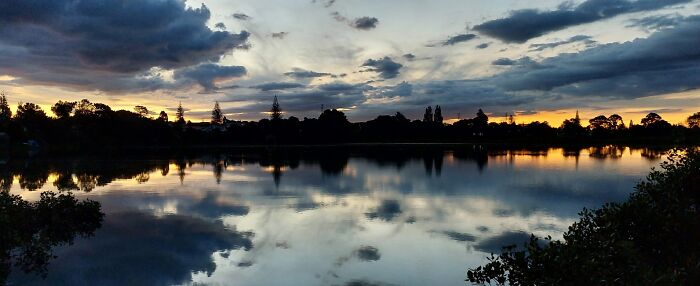 At The End Of My Street In Our Largest City Auckland, Nz - I'm 15 Mins Drive To Its Centre