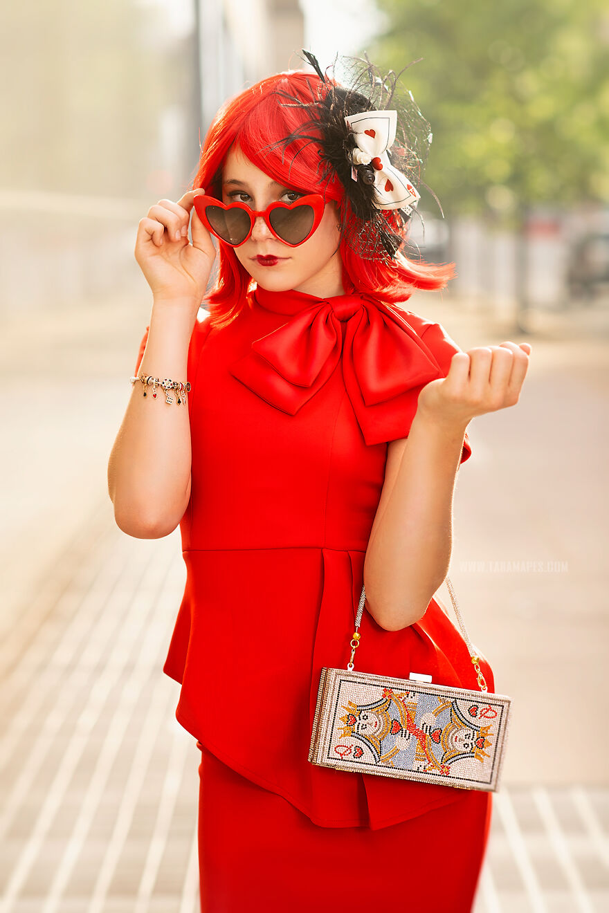 Modern Alice: I Photographed People As Alice In Wonderland Characters Hanging Out In The Modern World (23 Pics)