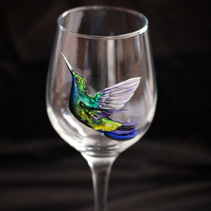 For My Son’s Amusement, I Started Painting Him Realistic Animals And Discovered That Glass Was A Perfect Surface For That (21 Pics)