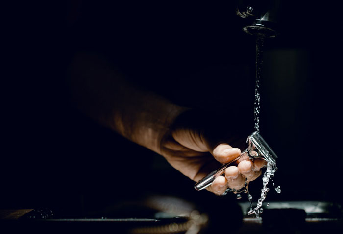 Straight Guys Are Sharing 30 Everyday Things They Secretly Do That Society Calls "Gay"