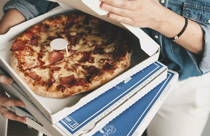 35 People Share What They Hate Seeing At Weddings