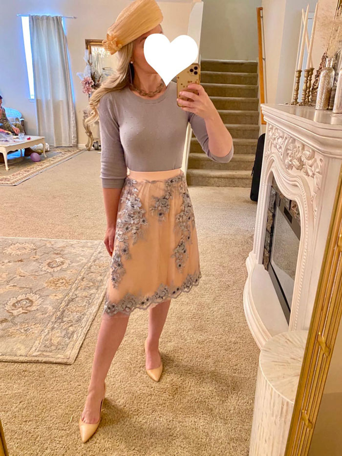 Last Week, I Made A Quick Run Into An Antique Store {where I Bought Those White Embroidered Gloves}. Then I Saw It; A Gorgeous Peach Chiffon Hat For $10