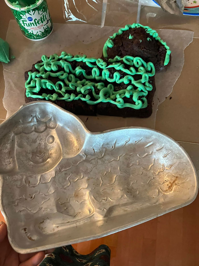 I Got This Lamb Pan Free Off Marketplace And Comedy Ensued! This Is One Box Of Brownie Mix And Half A Homemade Recipe Because After I Poured I Saw One Box Was Not Enough