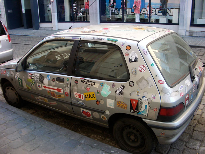 Family Gets Calls From Radio Listeners, Dad Promises Them Cars As Prizes After The Radio Station Refuses To Change The Way They Say Their Number