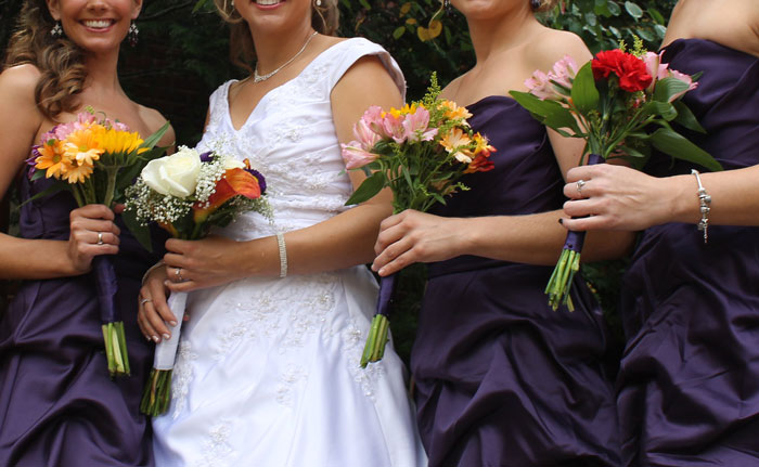 Woman Is Not Given Bridesmaid Duties And Has To Sleep On The Couch At Friend&rsquo;s Wedding So She Asks If She&rsquo;s Right For Not Wanting To Pay For Lodging