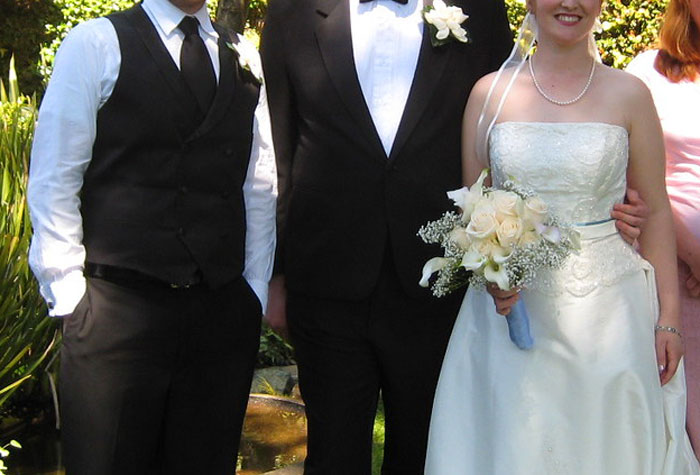 Husband Sells His Car To Fund His Brother’s Wedding, Wife Calls The Police On Him When He Takes Her Car As She Made It Clear It Was “Off Limits” Husband Sells His Car To Fund His Brother’s Wedding, Wife Calls The Police On Him When He Takes Her Car As She Made It Clear It Was “Off Limits”