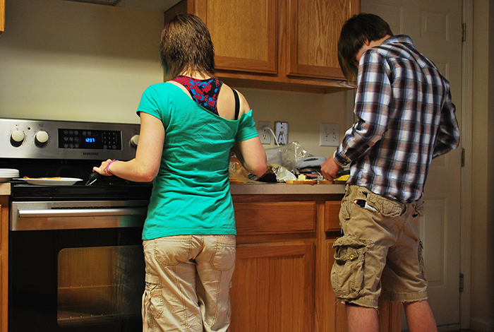 18 Y.O. Leaves Parents&rsquo; Home In Fury After Learning Her Uncle Nearly Became Her Dad, Which Explains Why He Distanced Himself From Them