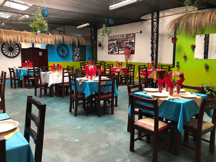 "The Food Was Good And So Was The Service": Customer Leaves A 1-Star Review For This Restaurant Because The Manager Took The Server&rsquo;s Smartwatch Away