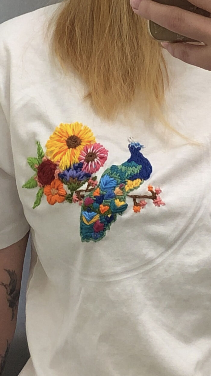 Shirt 1€, Embroidery 6 Hours