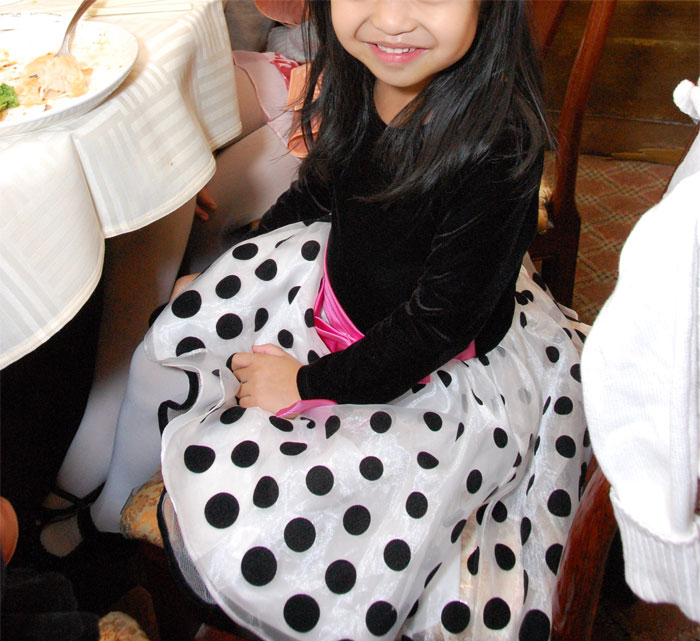 Folks In This Online Group Shared 26 Habits They Picked Up From Working At A Lousy Job