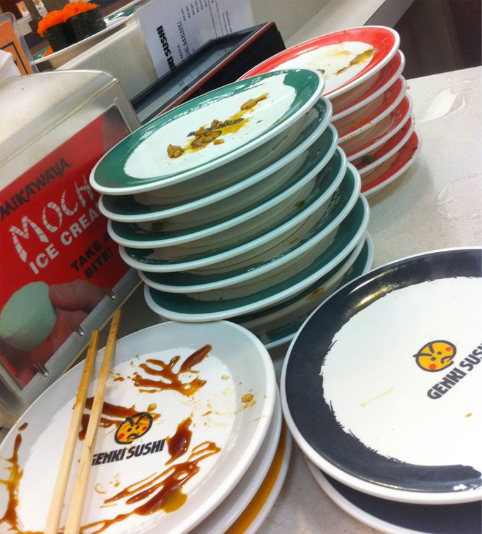 Folks In This Online Group Shared 26 Habits They Picked Up From Working At A Lousy Job