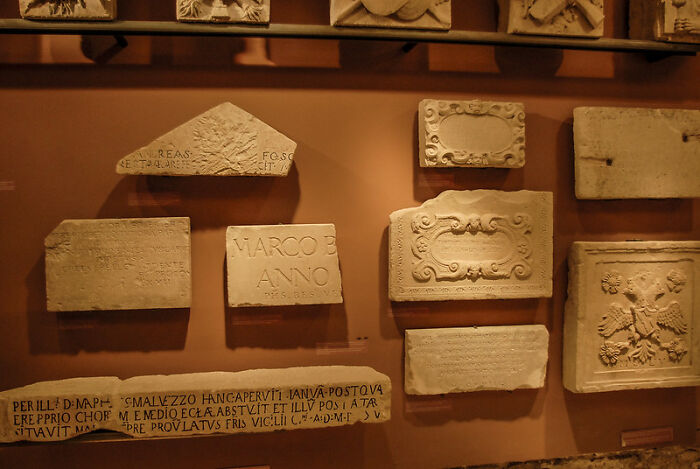 30 Bizarre Situations Women Found Themselves In Because Of Their “Baby Faces”, As Shared In This Online Community