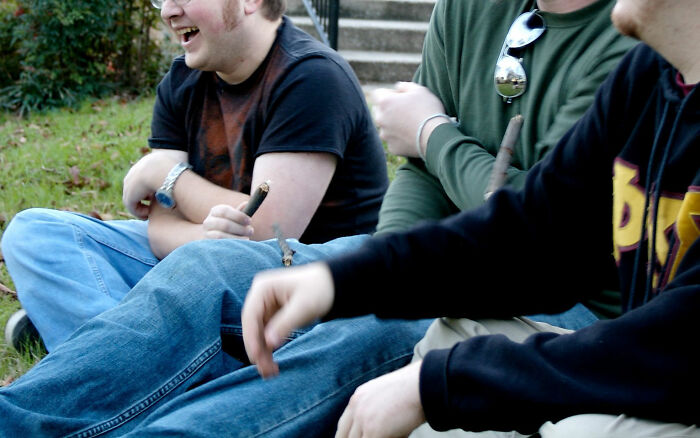 30 Instances Friendships Ended Because Folks Realized Their Friends Weren’t Actually Their Friends